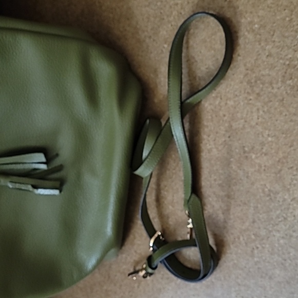 C Wonder Green Faux Leather Tote Bag - Picture 2 of 6